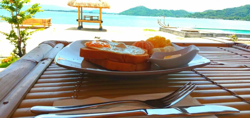 Alden Beach House Sekotong Exterior foto